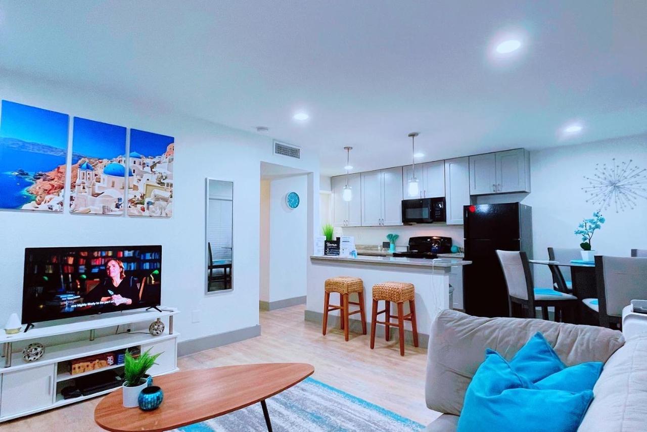 Modern Santorini Suite Houston Nrg Tmc Luxurious Walkable Exterior photo
