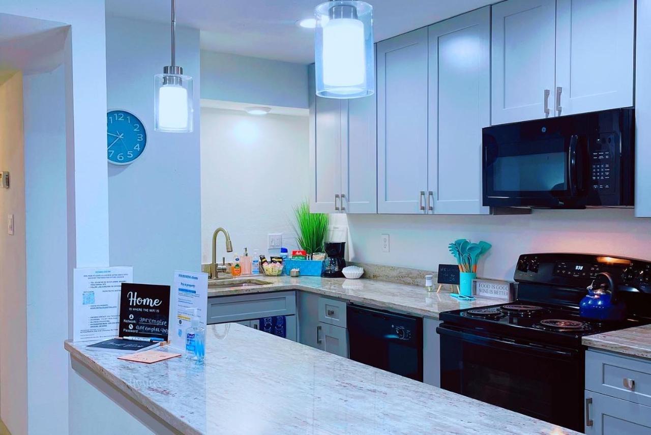 Modern Santorini Suite Houston Nrg Tmc Luxurious Walkable Exterior photo