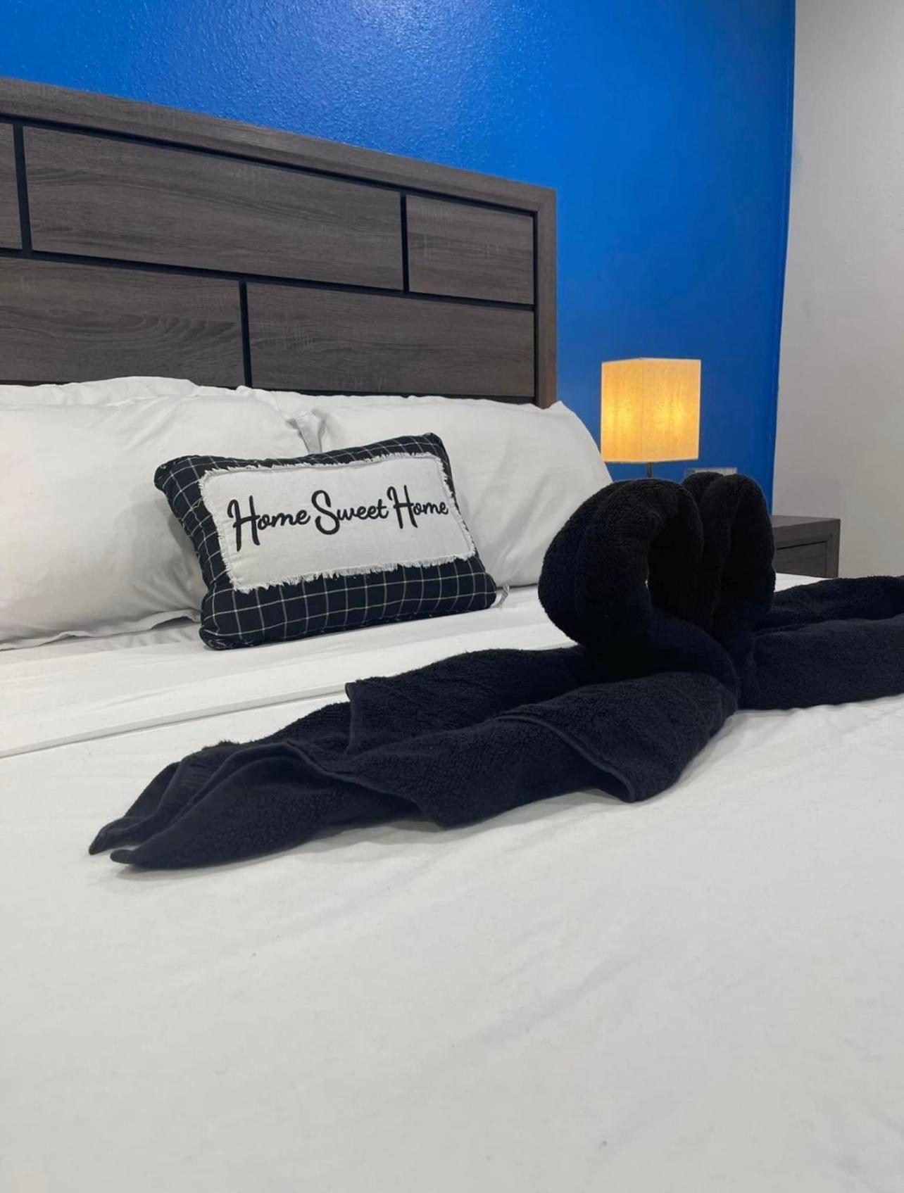 Modern Santorini Suite Houston Nrg Tmc Luxurious Walkable Exterior photo